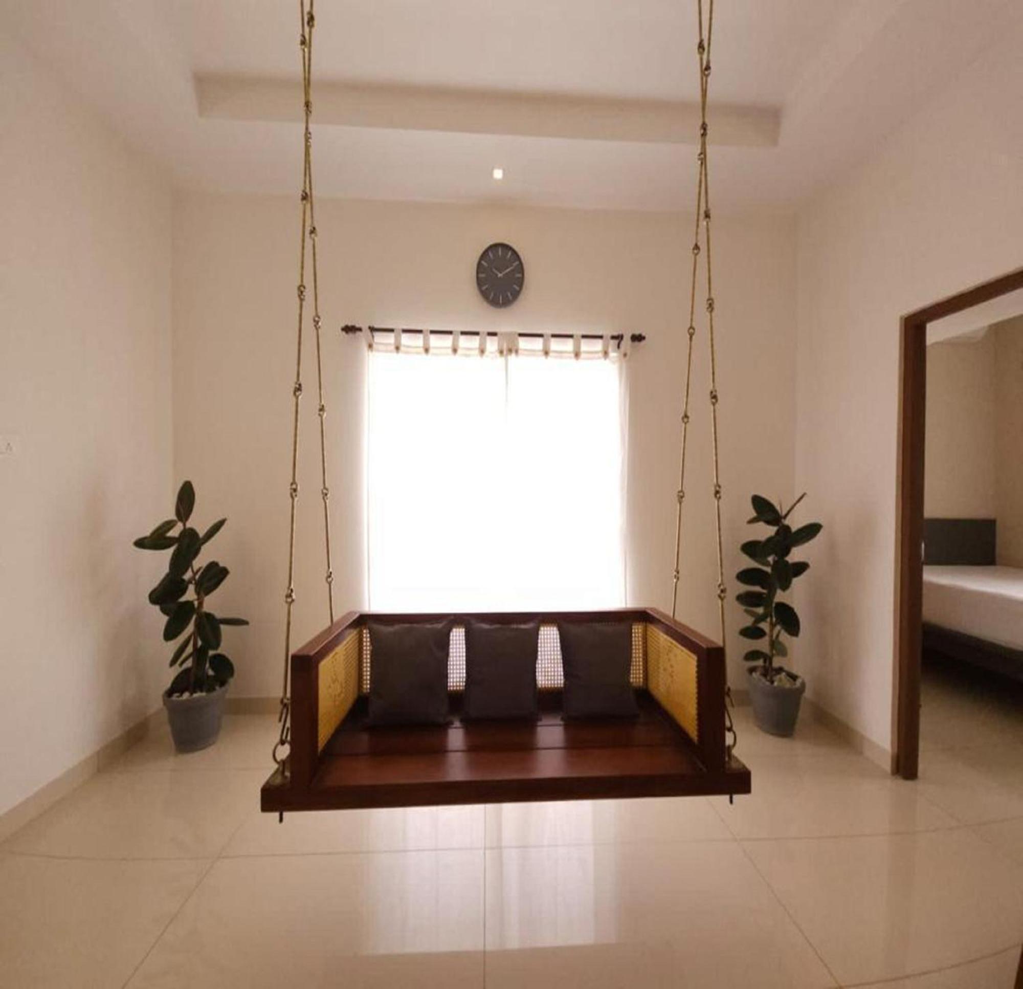Thulasi Avenue Inn Pollāchi Exteriér fotografie