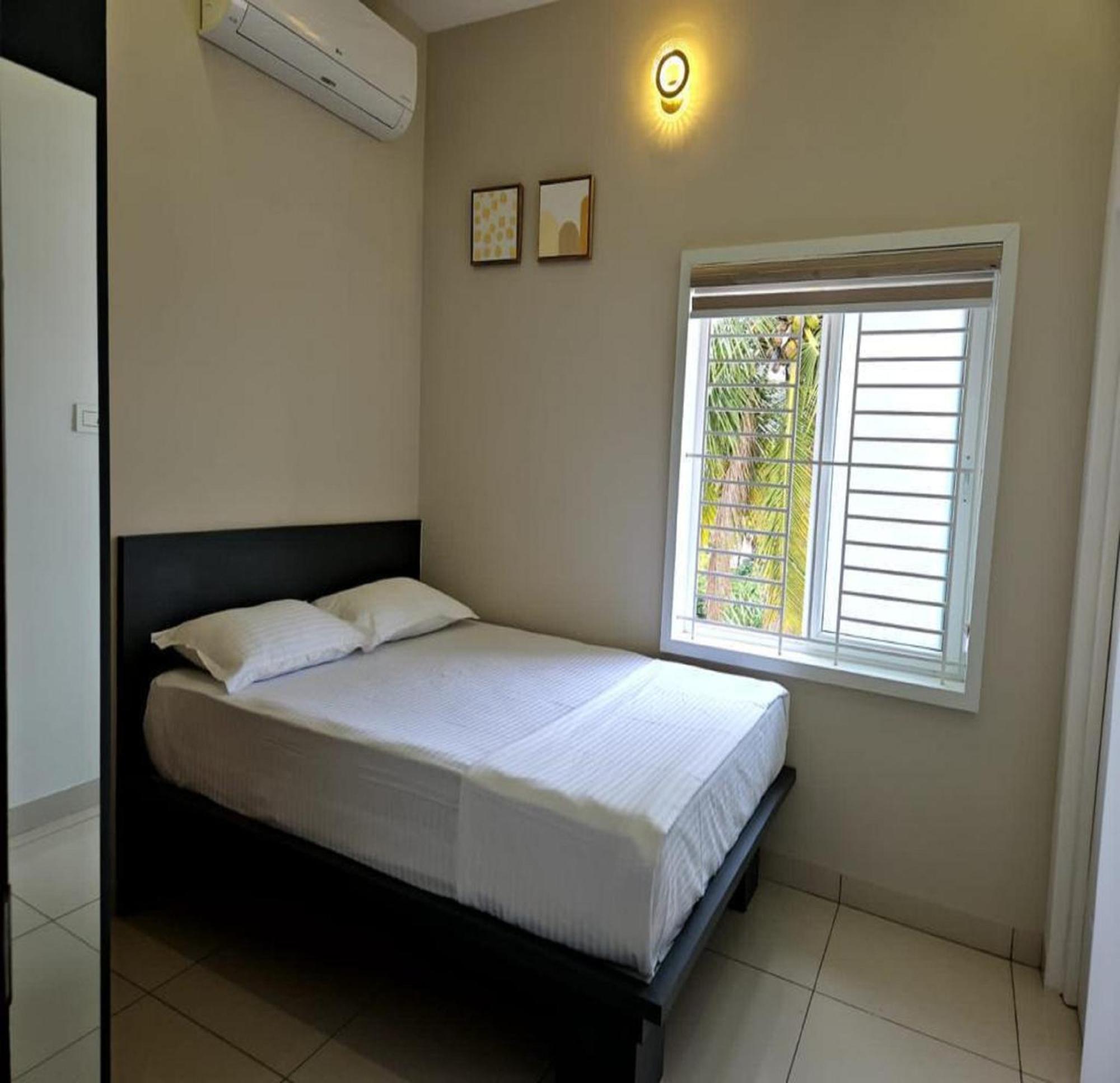 Thulasi Avenue Inn Pollāchi Exteriér fotografie
